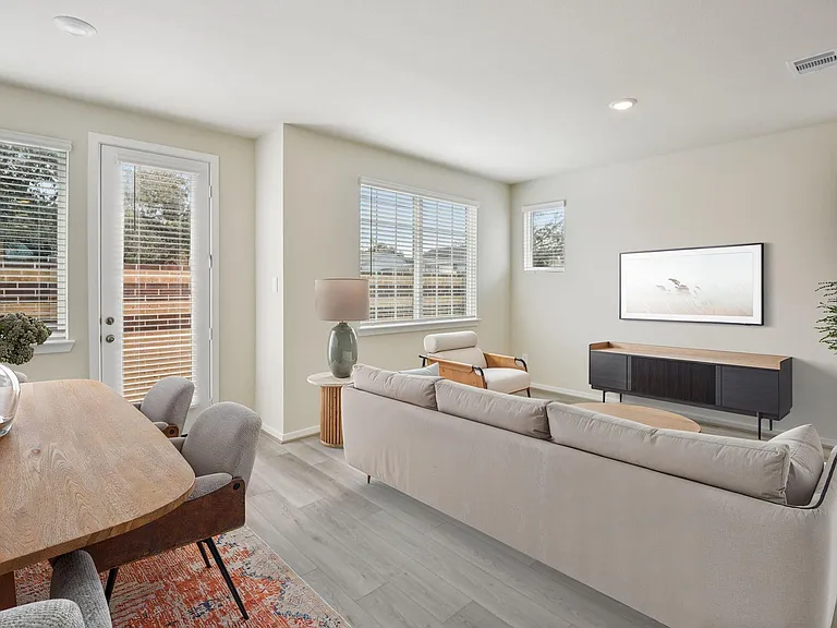 4210 Pine Springs Ct — Photo 4