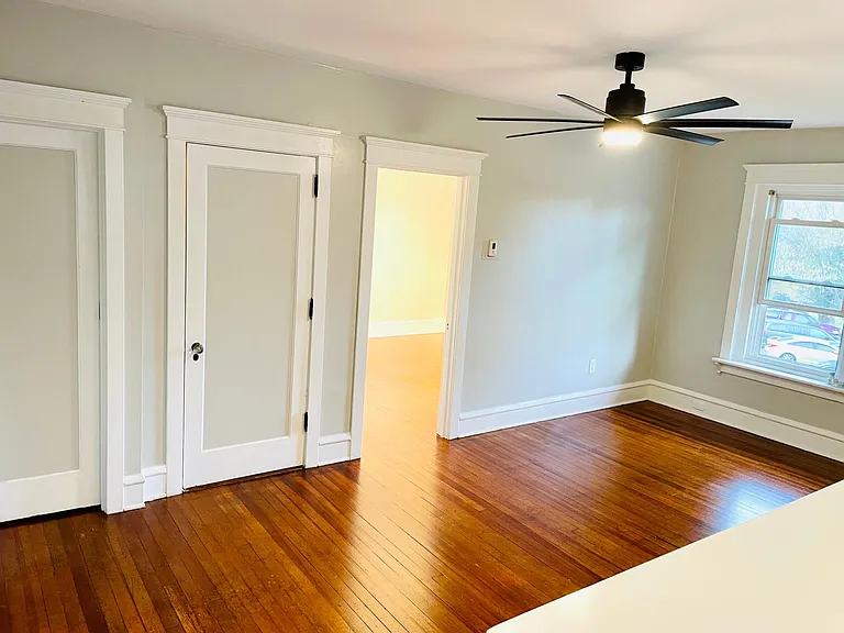 1317 W Broad St #C — Photo 10