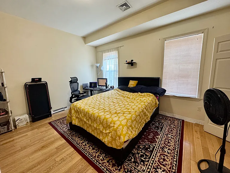 22 Elmore St #2 — Photo 13