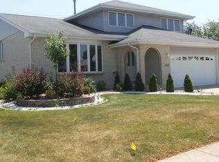 16207 Alexandria Dr, Tinley Park, IL 60477