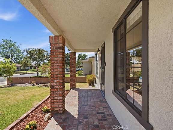 3rd image of 5537 Carley Ave