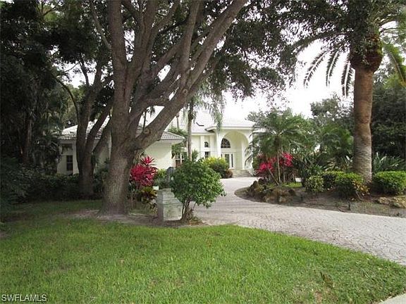 2nd image of 3661 Woodlake Dr