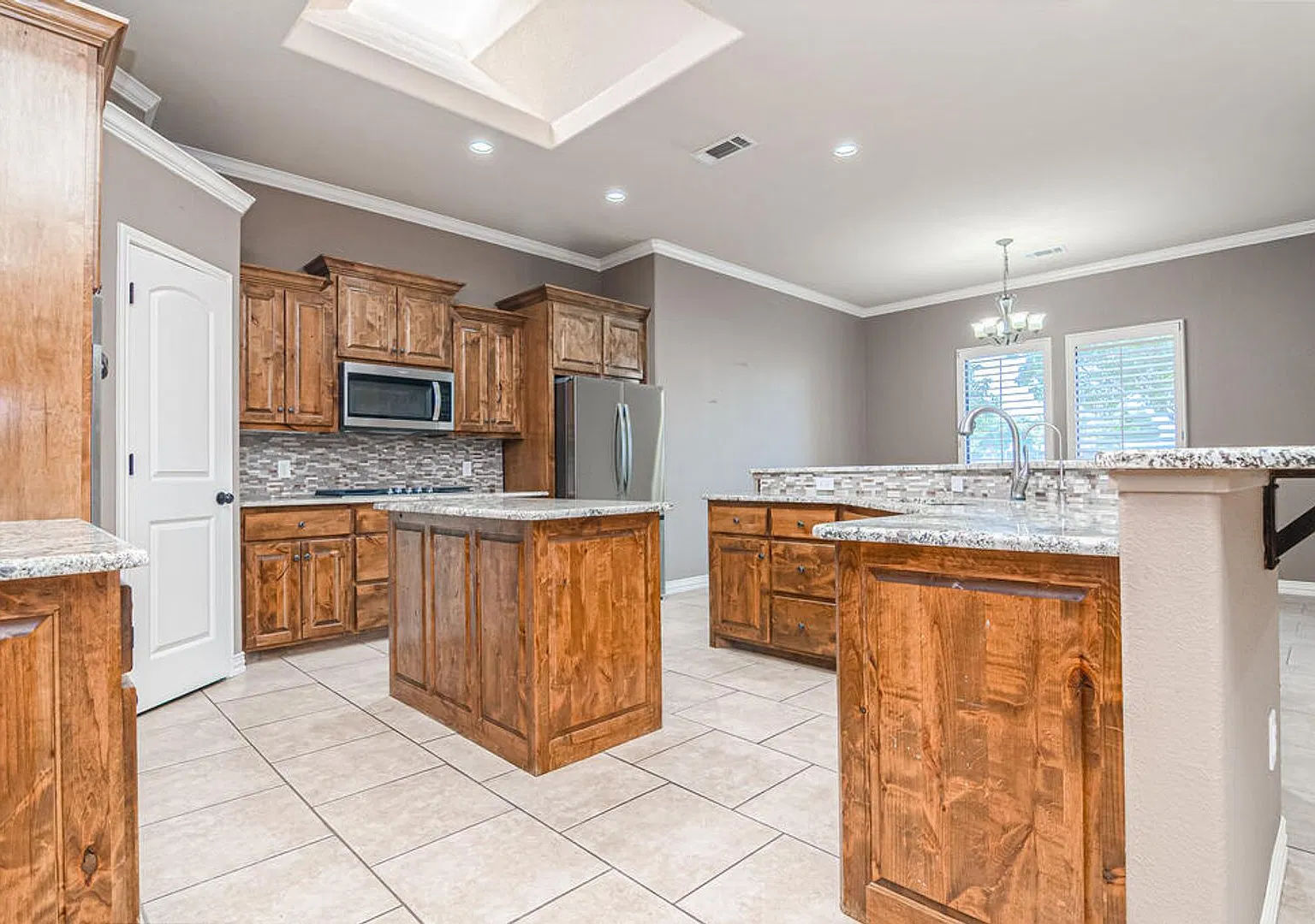 4913 Woodhollow — Photo 3