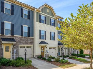 818 Oval Park Ln, Charlottesville, VA 22911
