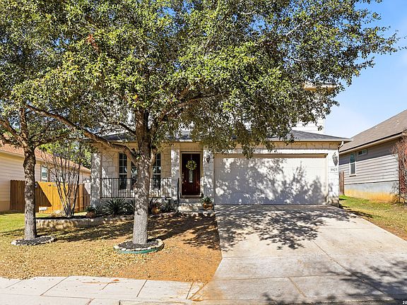 3rd image of 5927 Onyx Way
