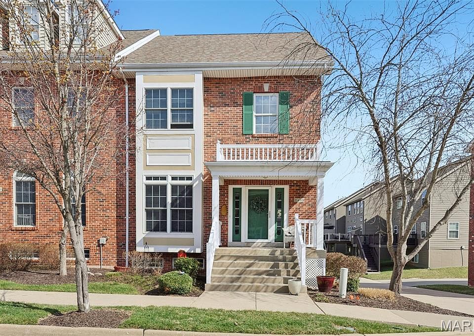 1st image of 2408 N Larksong Dr
