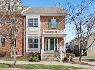 2408 N Larksong Dr, Grover, MO