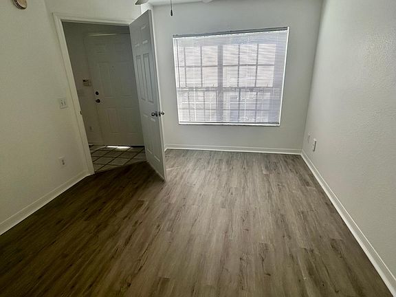 4th image of 13703 Richmond Park Dr N APT 3510