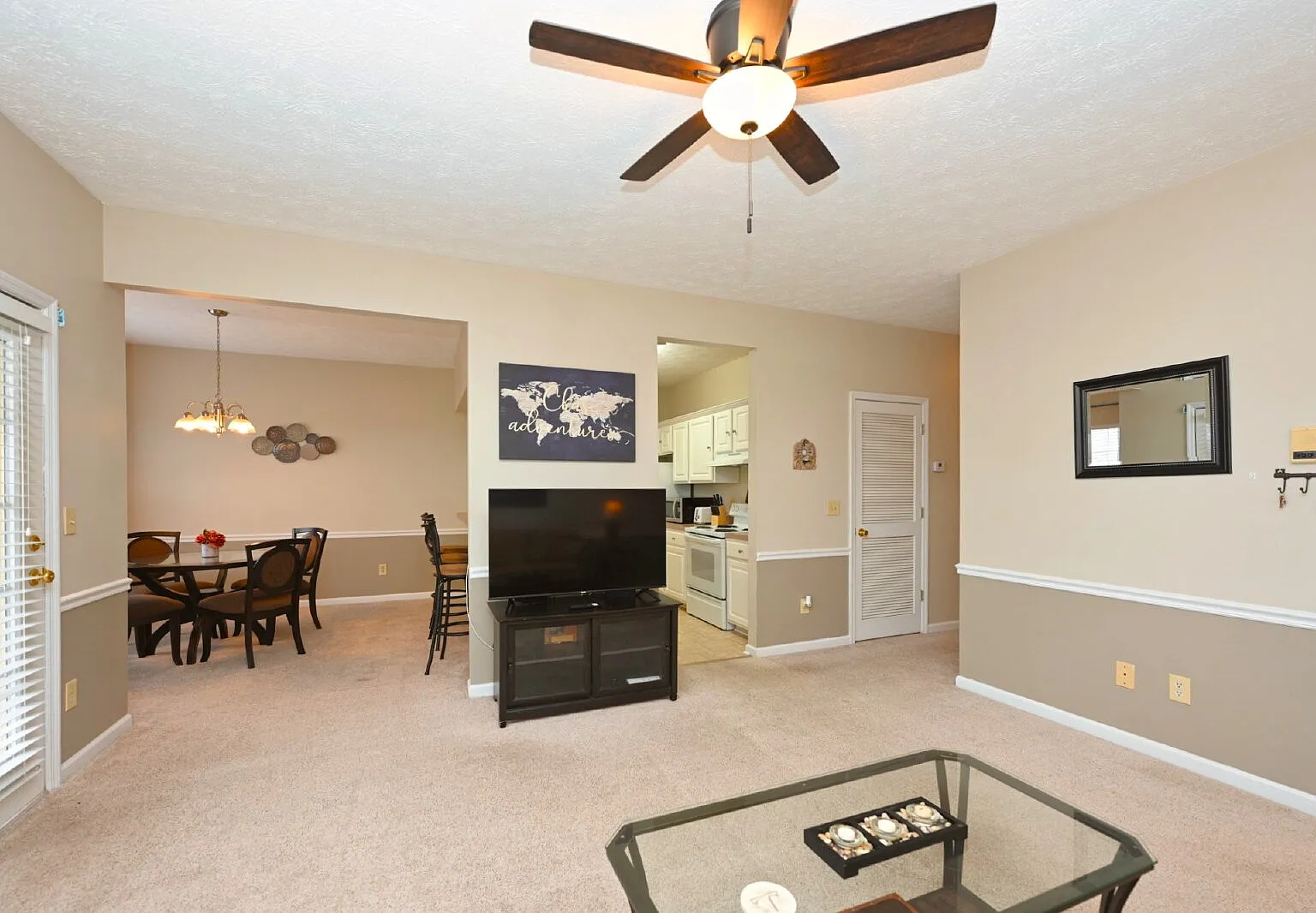 2 bed, 2.0 bath, 1139 sqft, $1,975 — Photo 4