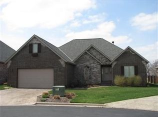 8635 Interlochen Dr, Nixa, MO 65714
