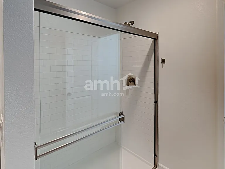 9124 Crocker Point Ct — Photo 11