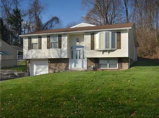 1842 Ivanhoe Dr, North Huntingdon, PA 15642