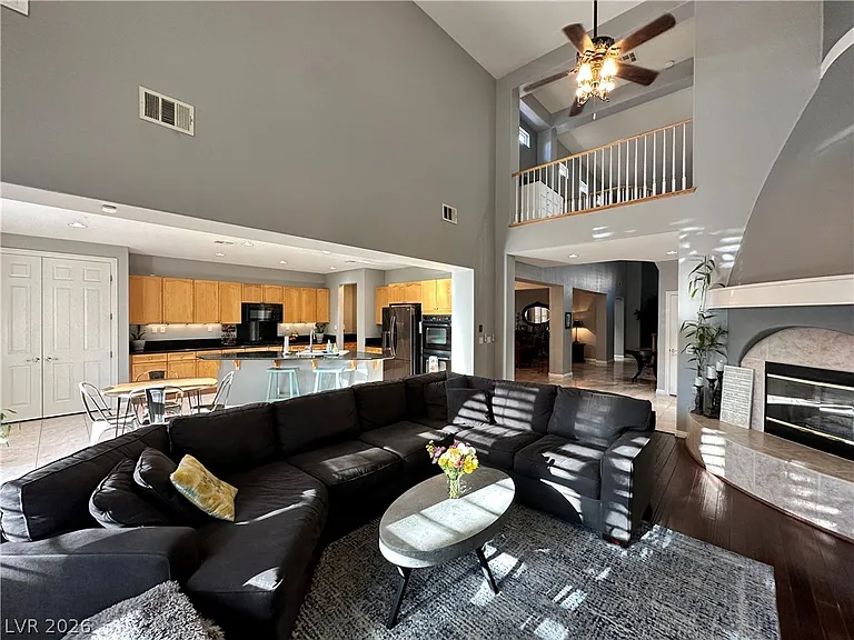 1211 Martini Dr — Photo 16