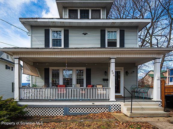 2nd image of 406 3rd St