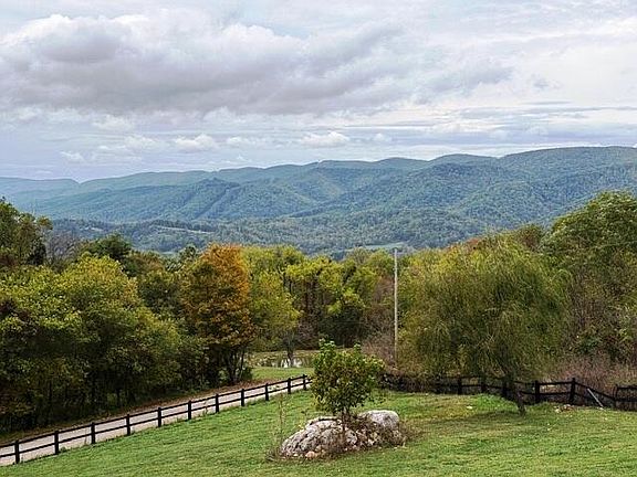 2nd image of 475 Darnell Mountain Rd