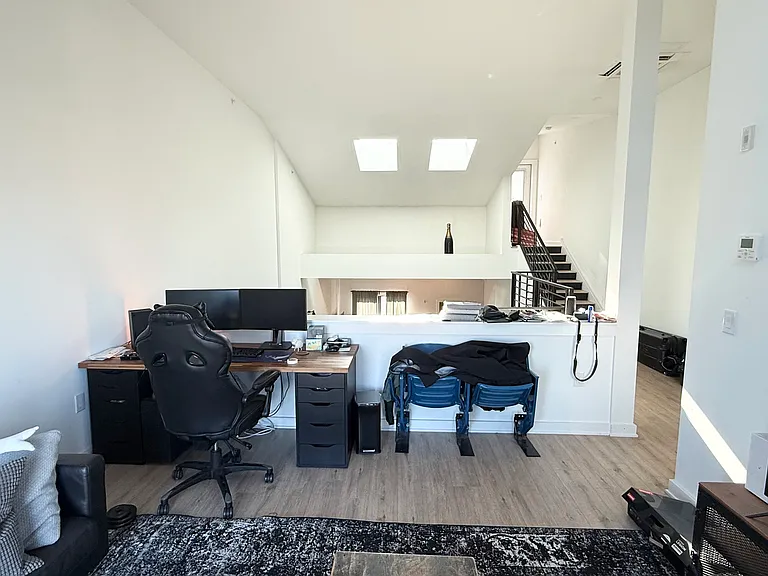 1306 N Front St #4F — Photo 31