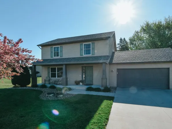 270 Highlands Ave, Zumbrota, MN 55992