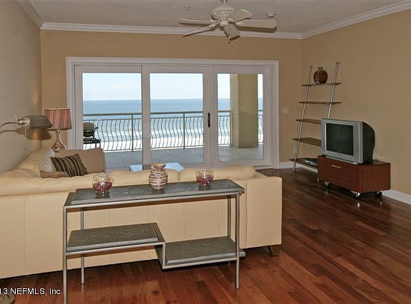 3rd image of 917 1st Street N #603