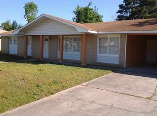 502 Greenbriar Rd, Warner Robins, GA 31093