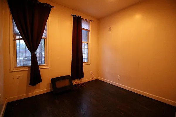 Rented by Hagstrom Management Inc | media 4