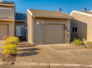 12718 SW Barberry Dr, Beaverton, OR