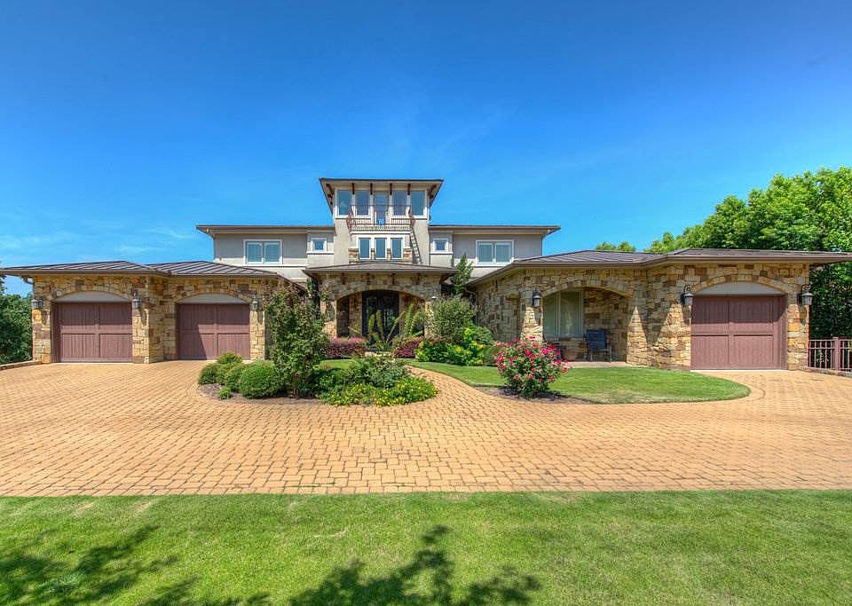 1st image of 77 Applehead Island Dr