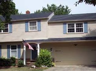 915 Brainard Rd, Highland Heights, OH 44143