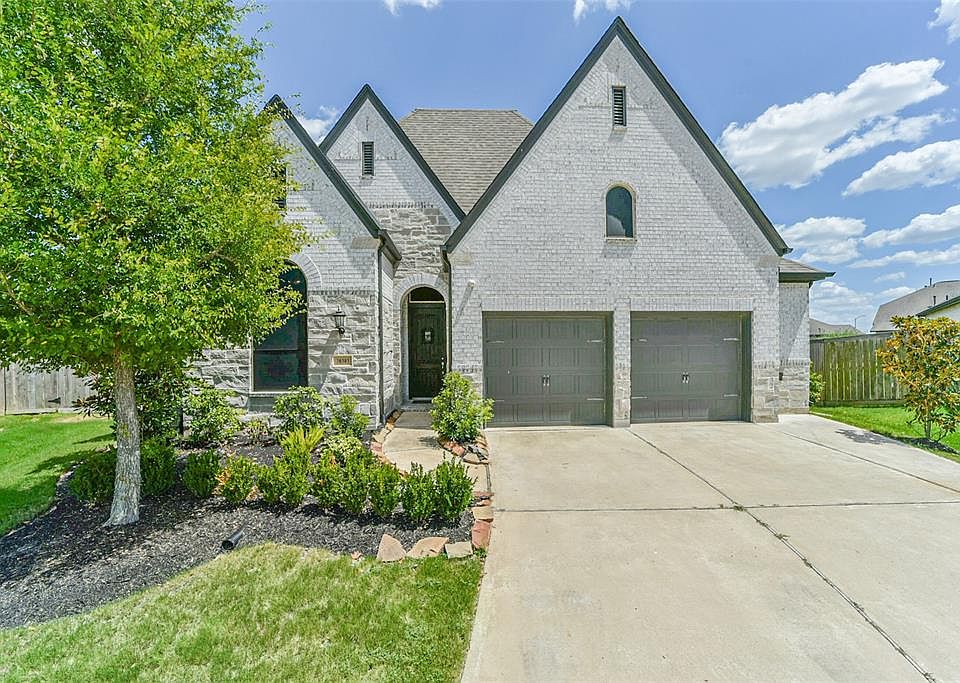 1st image of 30303 Orchard Place Lane