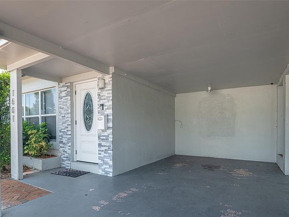 5th image of 1601 NE 15th Avenue