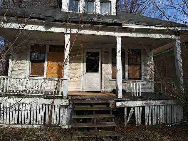 4458 Montclair