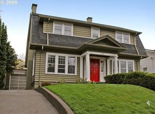 4054 SE Pine St, Portland, OR