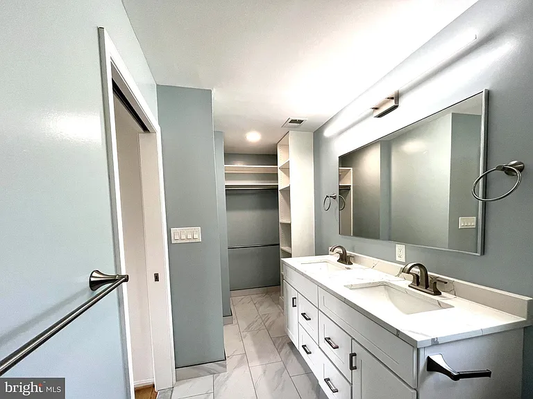 10417 Carlyn Ridge Rd — Photo 6