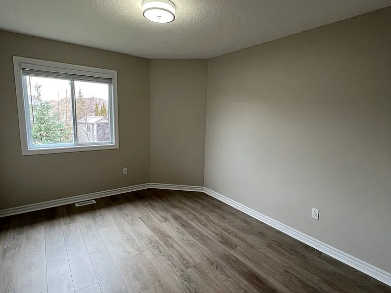 47 Pettitt Dr — Photo 7