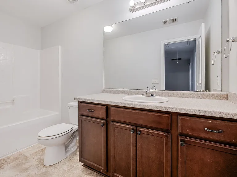 573 Governor Treutlen Cir — Photo 18