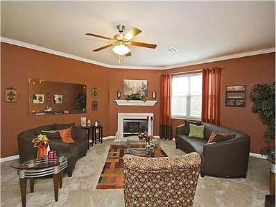 5th image of 1016 Sussex Way