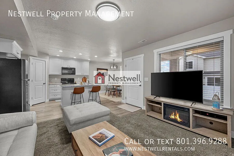 Lovely end-row townhome in Santaquin! — Photo 2