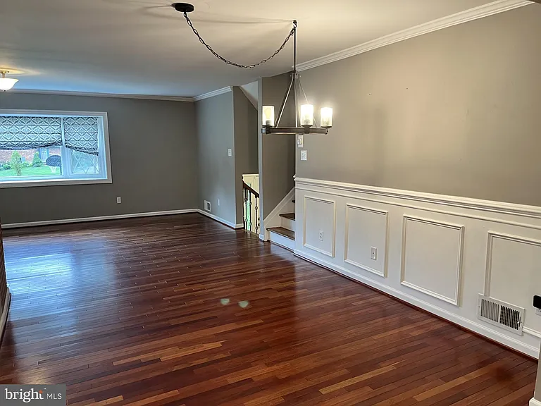 7908 Jansen Ct — Photo 7