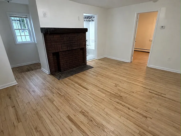 709 Ship Ave — Photo 6