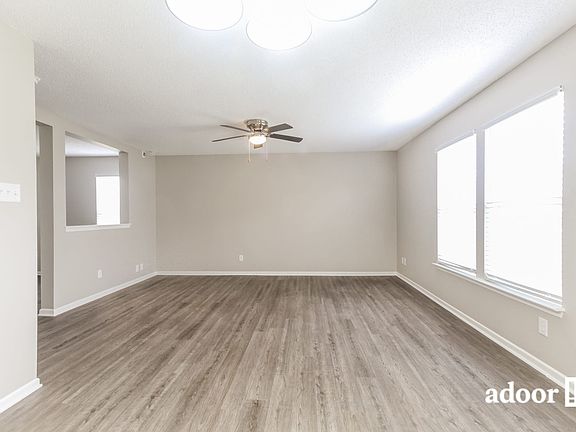 4th image of 6921 Maywood Cir