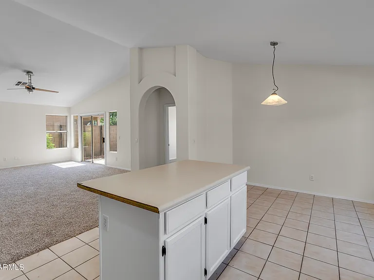 3321 W Gary Dr — Photo 9