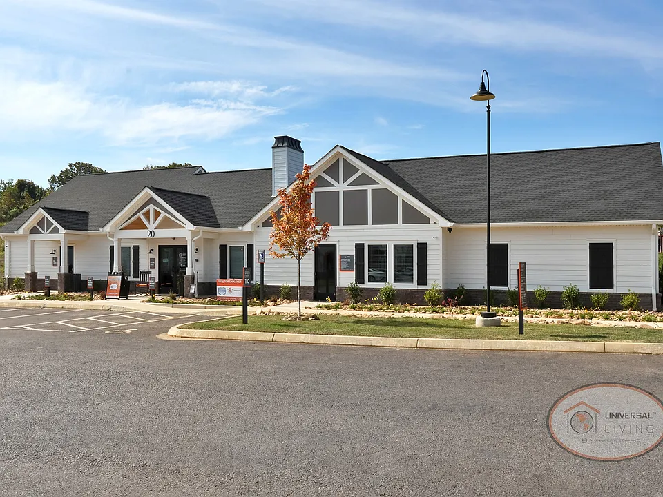 Clubhouse and Leasing Office