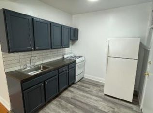 639 W Roscoe St #12, Chicago, IL 60657