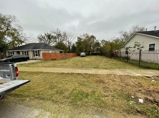 0 Staples St, Houston, TX 77026