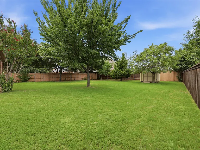 751 Trail Dr — Photo 29