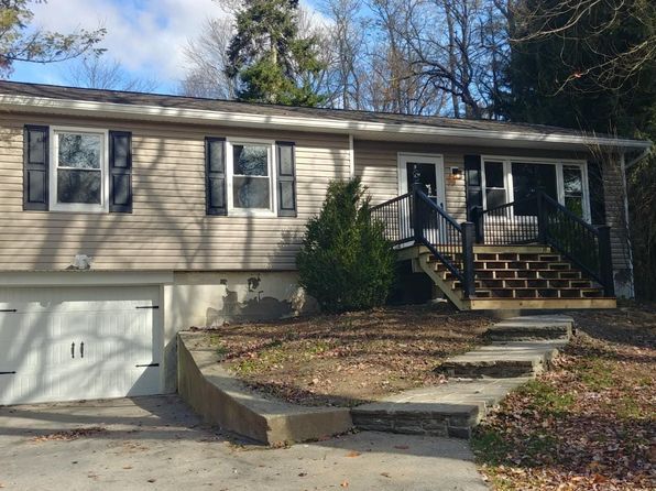 676-678 Oak Summit Rd