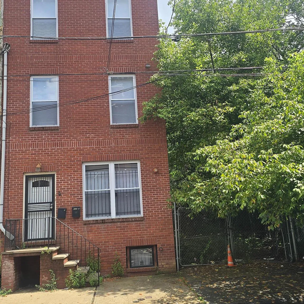 3 bed, 2286 sqft, $1,850 — Photo 1