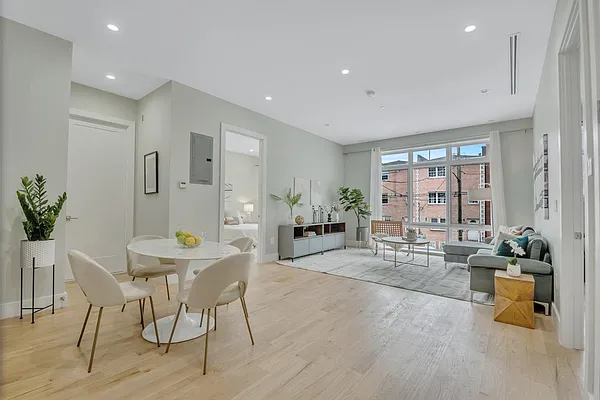 Sold by Avenues Real Estate | media 16