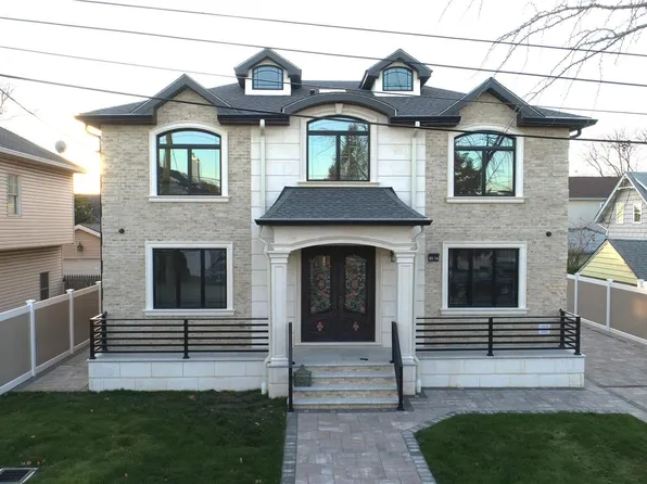 85-14 261st Street, Floral Park, NY 11001