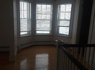 12 Holly St, Salem, MA 01970