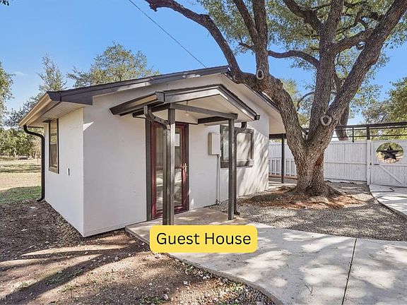 3rd image of 1739 Starwood Dr